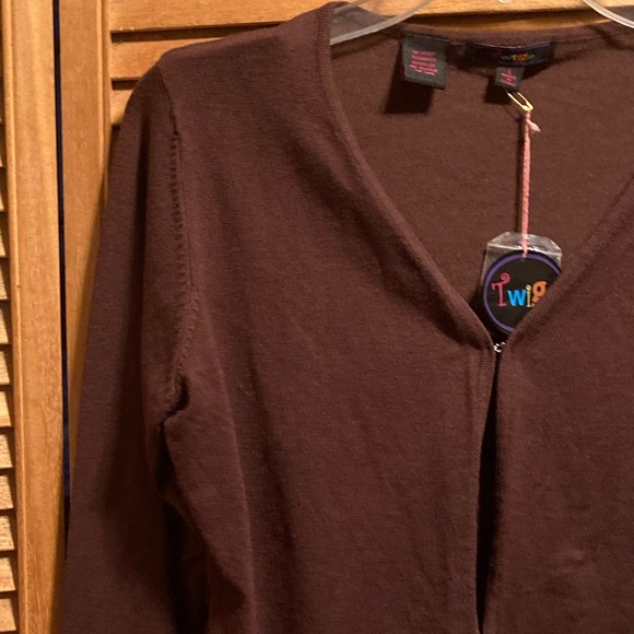 Twiga Brown V-Neck Cardigan with Ties on the Sleeves - Picture 3 of 14